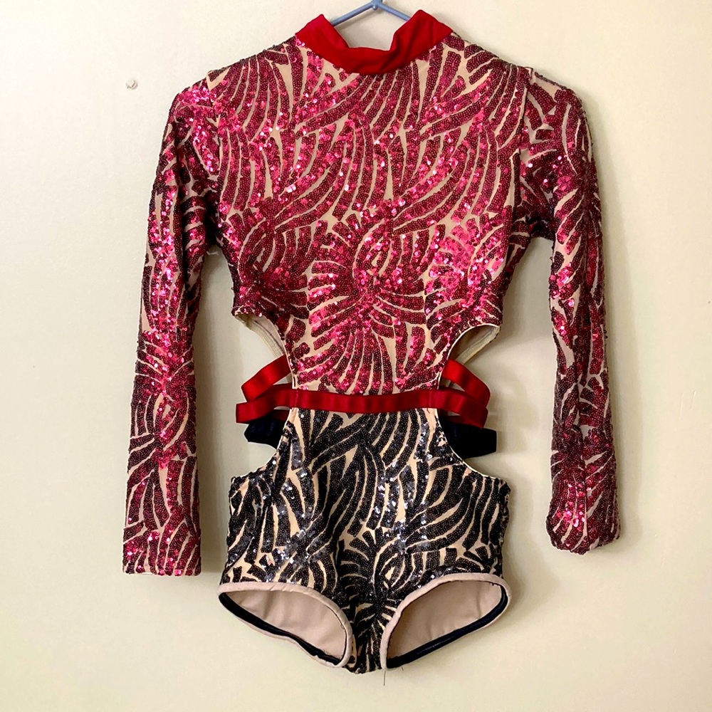 Dance costume